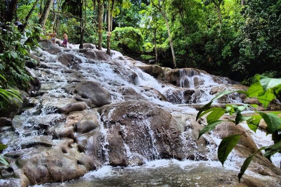 Private Dunn's River & Blue Hole Island Gully Falls Tour