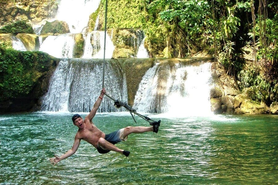 Private Dunn's River & Blue Hole Island Gully Falls Tour